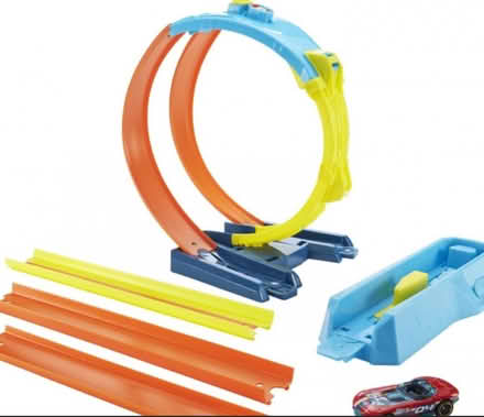 Photo of Hot-Wheels / Matchbox 1/64th Tracks (Wateridge Village) #1