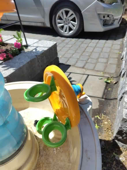 Photo of free Water table (Old Ottawa south) #2