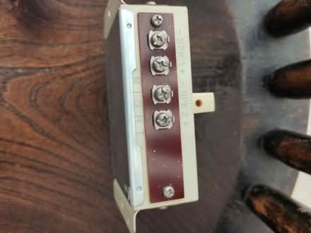 Photo of free Speaker selector unit, play thro' 1, 2 or both pairs (Henleaze Ward BS9) #2