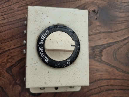 Photo of free Speaker selector unit, play thro' 1, 2 or both pairs (Henleaze Ward BS9) #1