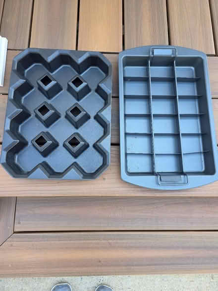 Photo of free Brownie Pans (Middletown Historic District) #1