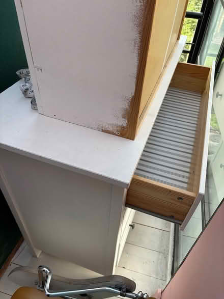 Photo of free IKEA white chest of drawers (Upper Clapton E5) #2