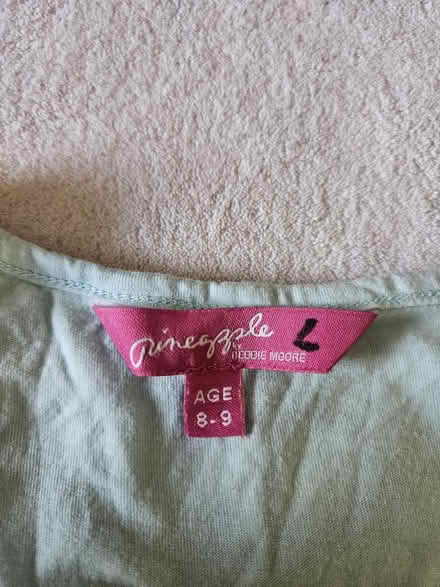 Photo of free Short top size 8-9 (CR0) #2