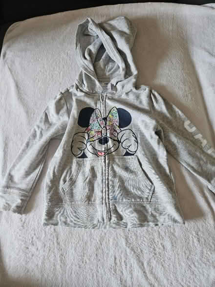 Photo of free Hoodie Gap size 4 (CR0) #1