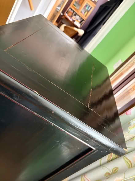 Photo of free Lacquered tall drawers (Tysoe CV350S) #4