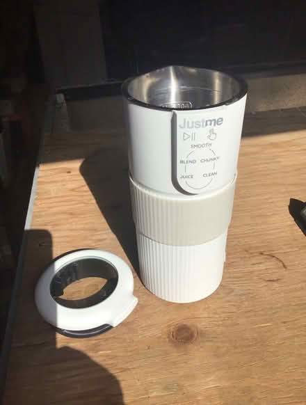 Photo of free small blender (California IP4) #2
