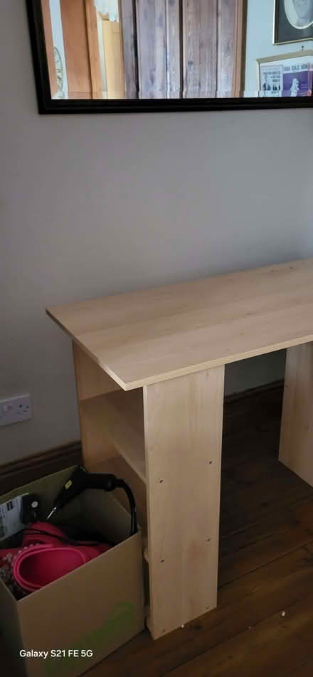 Photo of free Desk hardly used. Comes apart. Need gone by weds (Anlaby Common HU5) #1