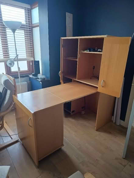 Photo of free Space saving office desk (Hayling Island PO11) #2