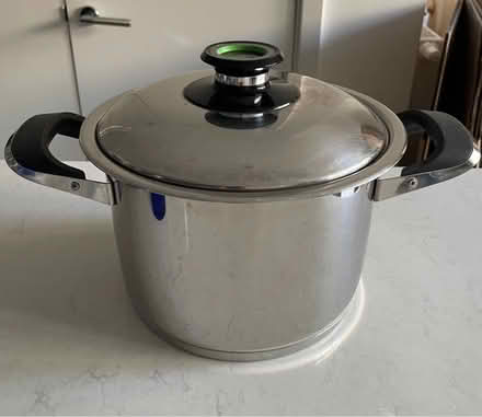 Photo of free AMC stainless steel cookware pot (SE10) #2