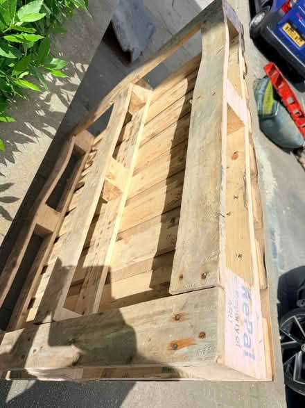 Photo of free One pallet (Southfields SW18) #2