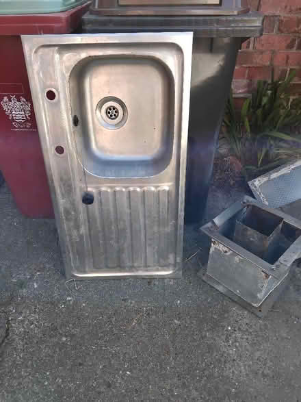 Photo of free Kitchen sink and taps (Marton Bank FY4) #1
