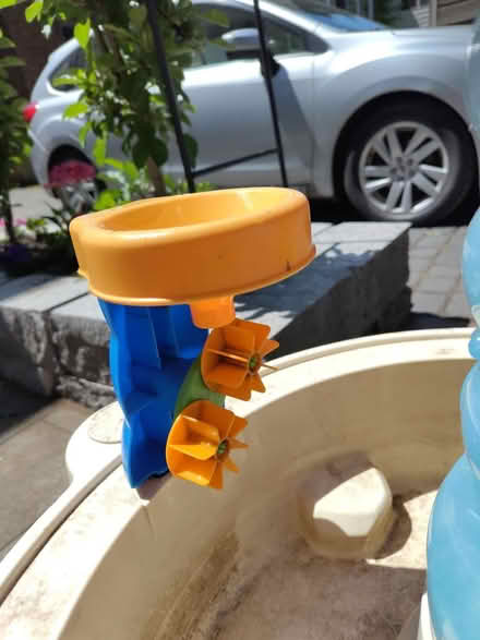 Photo of free Water table (Old Ottawa south) #4