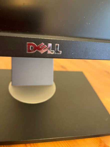 Photo of free Dell Computer Screen (Chiswick) #2