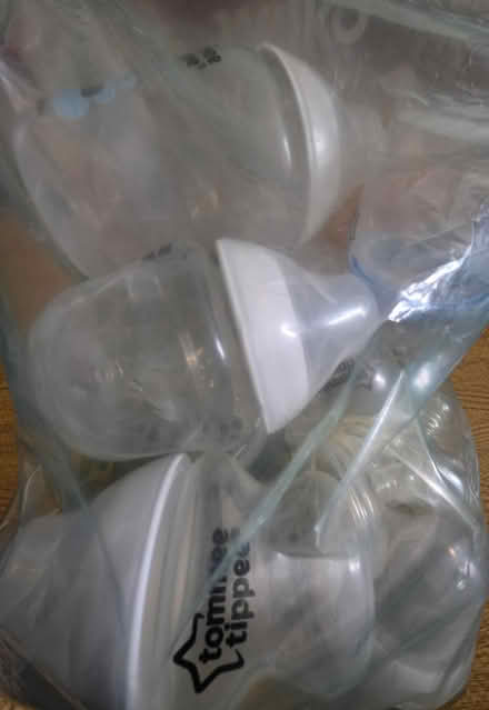 Photo of free Baby bottles and a supply cup (Wimbledon park SW19) #4