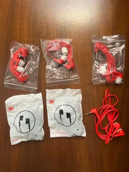 Photo of free Various simple ear buds (Steeles/Mavis (Brampton)) #1