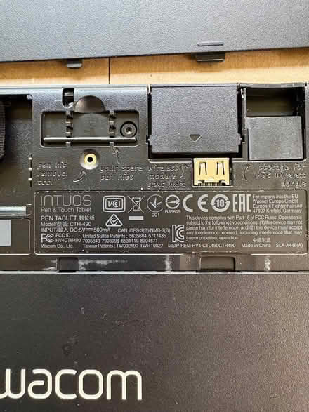 Photo of free Wacom INTUOS Pen & Touch Tablet (Alhambra) #4