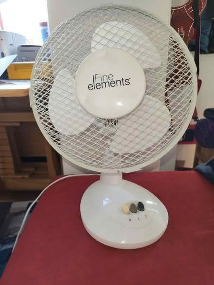 Photo of free Small fan (Carterton OX18) #1