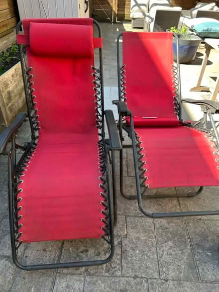 Photo of free Outdoor chairs (near Lincoln park) #1