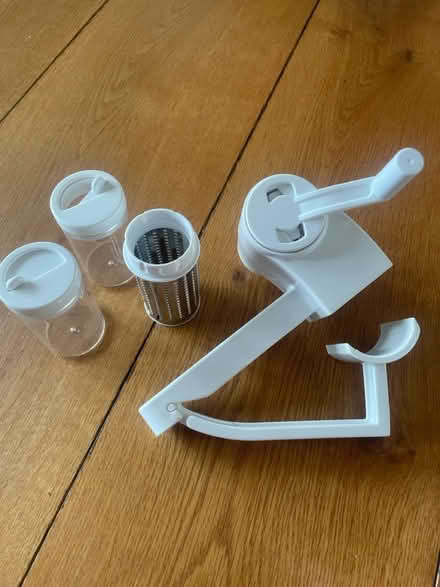 Photo of free Hand Grater (Bowbridge) #2