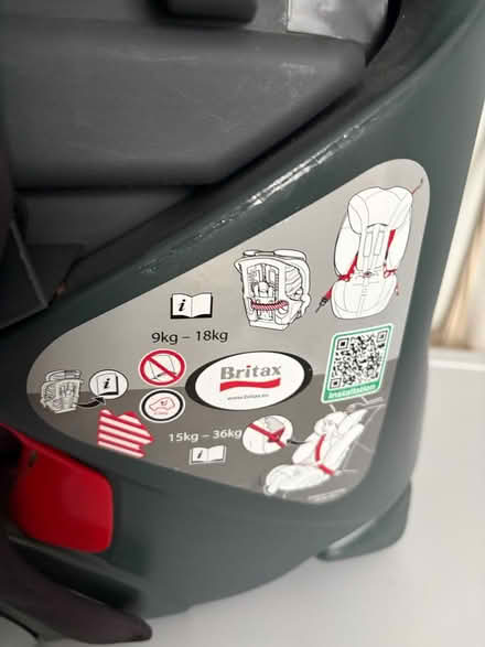 Photo of free Britax car seat 9-18kg (Summersdale PO19) #2