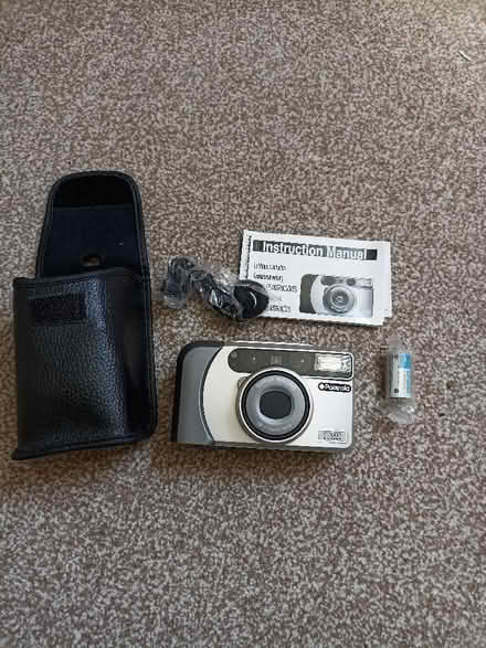 Photo of free polaroid filim camera,electrical items (West Oxfordshire OX7) #1