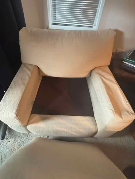 Photo of free Large armchair x2 - excellent condition (Lemsford AL8) #4