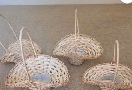 Photo of Flower girl baskets (Henley in Arden B95) #1