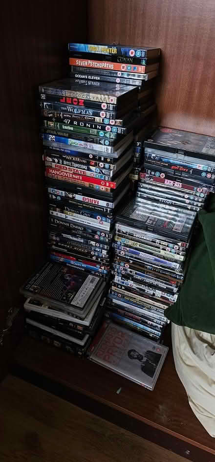 Photo of free Dvds x 200 (Bootle merseyside) #1