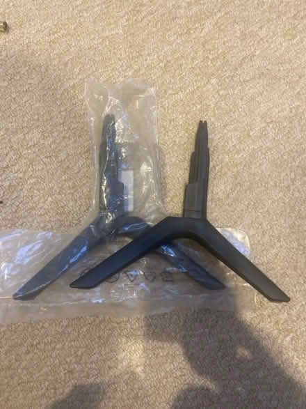 Photo of free Samsung tv stands. (Blacklands TN34) #1