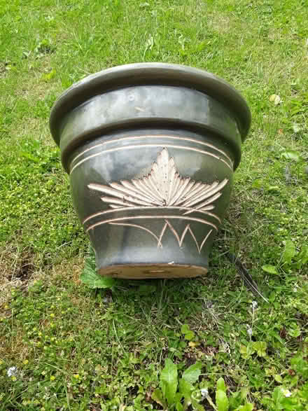 Photo of free Ceramic pots (Oswestry SY11) #2
