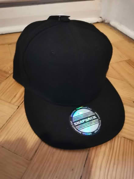 Photo of free New snapback hat (KT6 Surbiton) #1