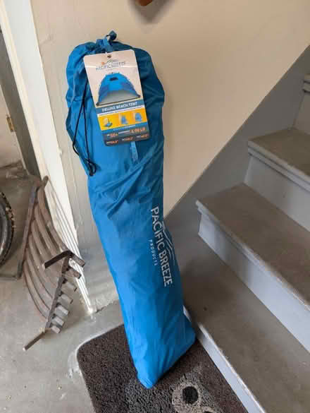Photo of free Pop up beach tent (El Cerrito) #2