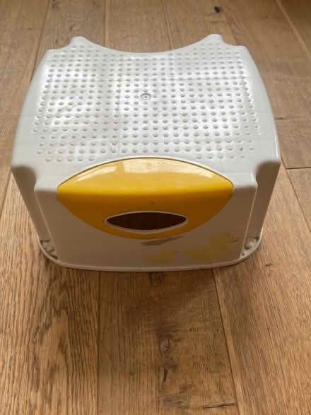 Photo of free Children’s step (Central Woodley RG5) #1