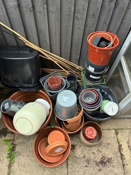 Photo of free Assorted pots (E17) #1