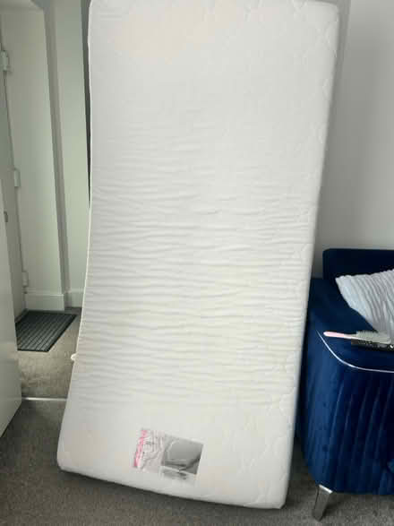 Photo of free Single mattress (Sandridge AL4) #1