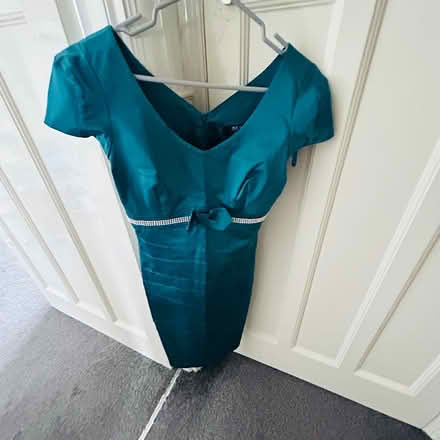 Photo of free Women's clothing size M (Morden SM4) #3