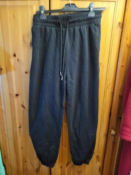 Photo of free H&M Ladies joggers, size M (Saint Luke's EC1V) #3