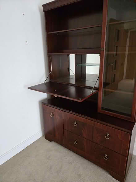Photo of free Display And Storage Cabinet (Dacorum HP3) #2