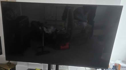 Photo of free 65" Sony 4K TV - Cracked Screen (Arnold NG5) #3