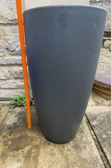 Photo of free Plastic plant pot (OX4, church cowley) #1