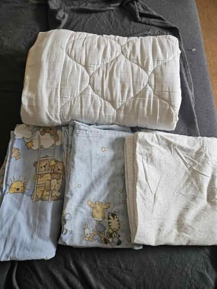 Photo of free Children's duvet and covers (CR0) #1
