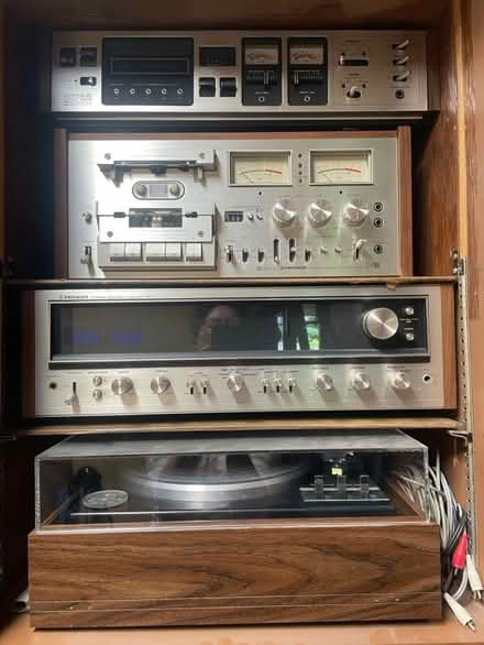 Photo of free Vintage stereo system (Bethesda- River Rd & Wilson Ln) #1