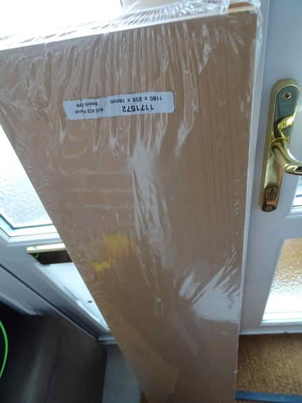Photo of free pack of 3 chipboard laminated boards 1180x235x18mm som (Tolworth KT5) #3