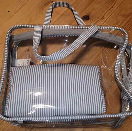 Photo of free Toiletries and makeup bags (Drum Brae EH4) #1