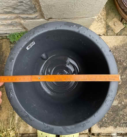 Photo of free Plastic plant pot (OX4, church cowley) #2