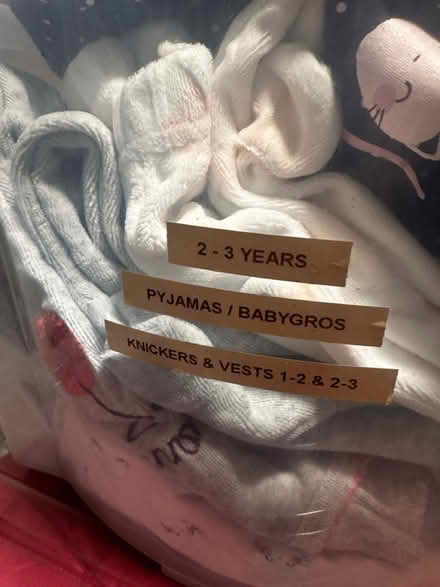 Photo of free Baby clothes 2-3 pijamas vests (NW4 hendon) #2