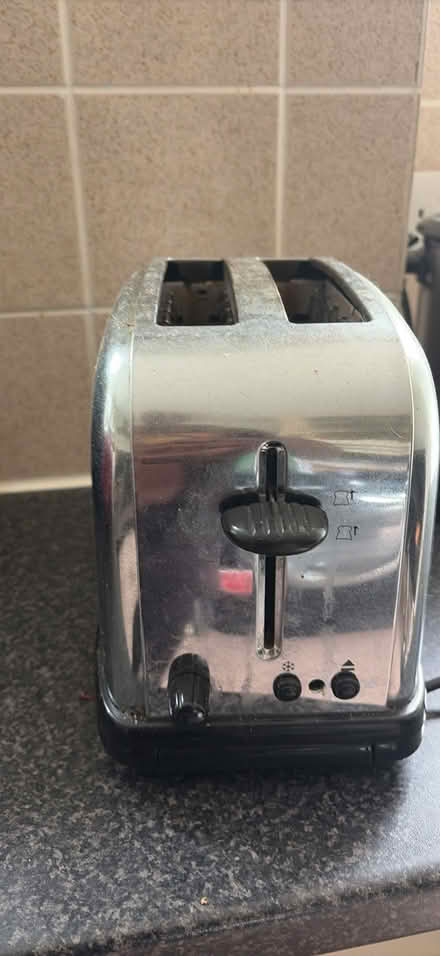 Photo of free Silver Russell Hobbs toaster (Bracknell’s RG42) #2