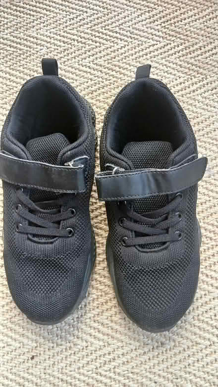 Photo of free Kids trainers size 2 Armitage ws15 (Armitage WS15) #1