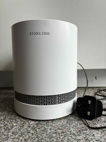 Photo of free Small air purifier (Horsham RH13) #1
