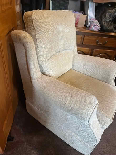 Photo of free Armchair cream chenille fabric (LE67 Markfield) #3